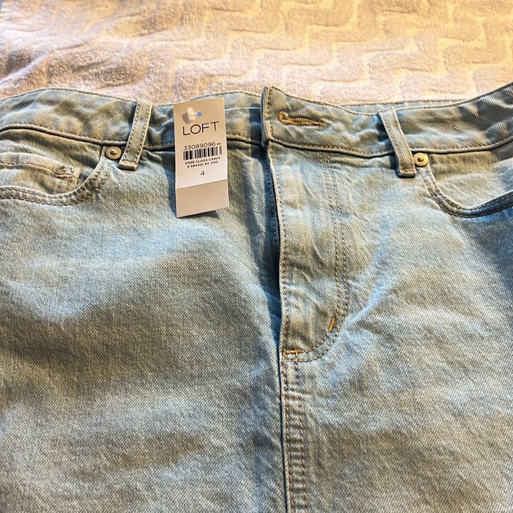 Loft frayed Denim Skirt in mid indigo wash - Picture 2 of 3